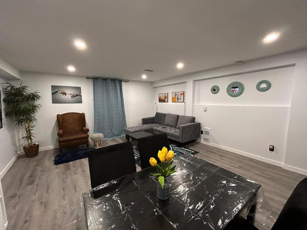 Wollaston Mews