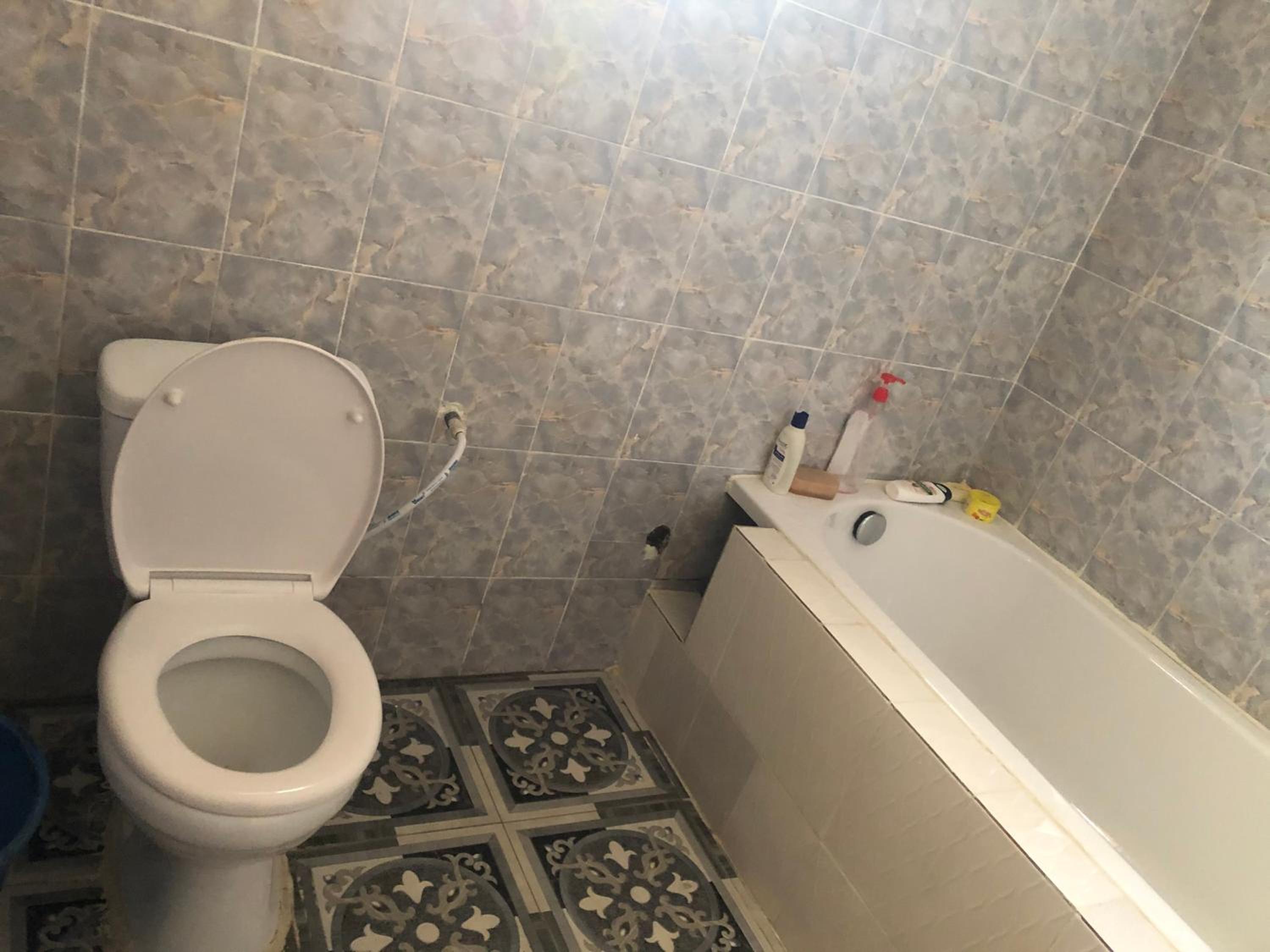 3 bedrooms first story apartment