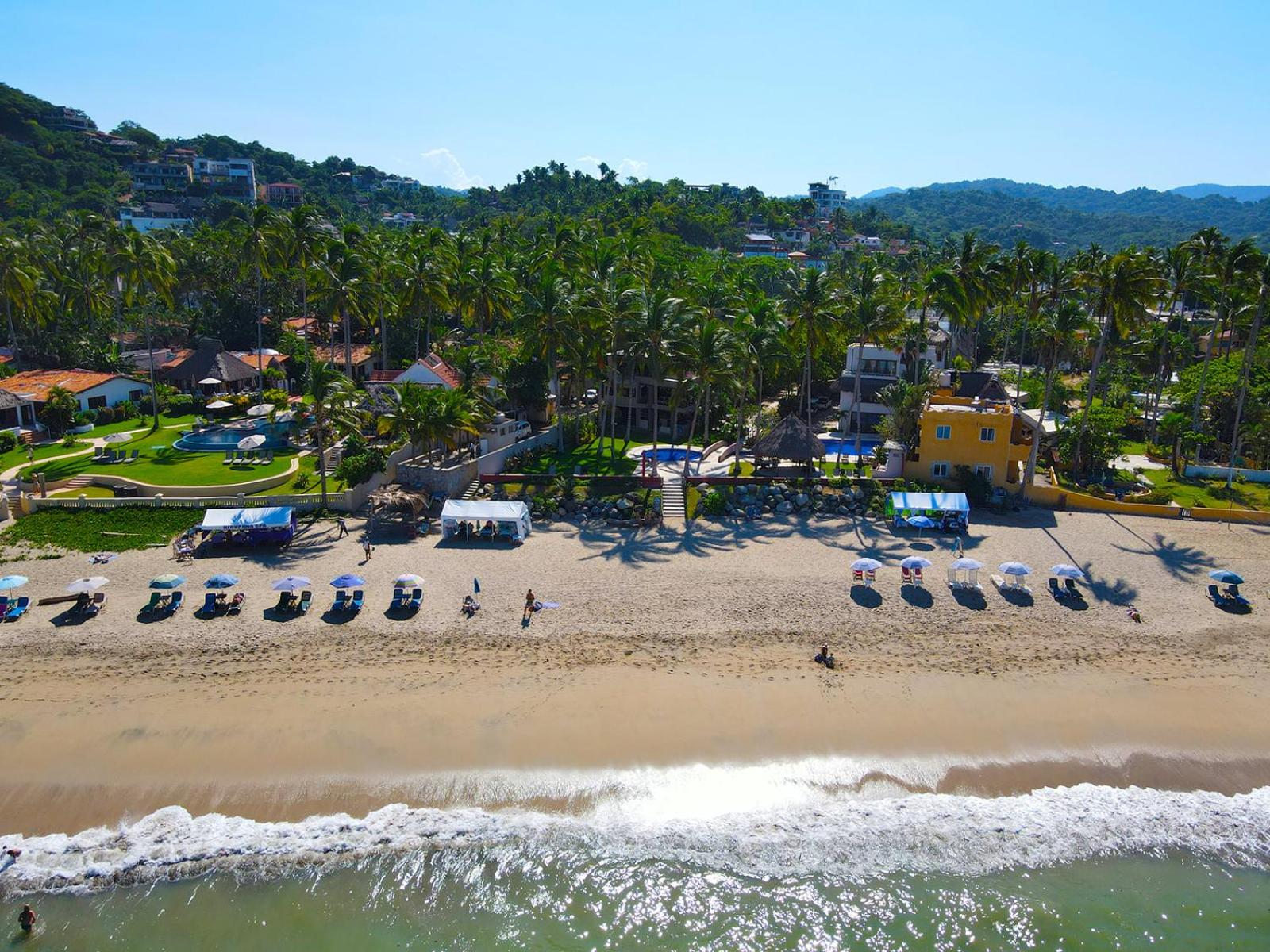 Entire Palmar Stunning 4 BR Oceanfront Townhome amazing views