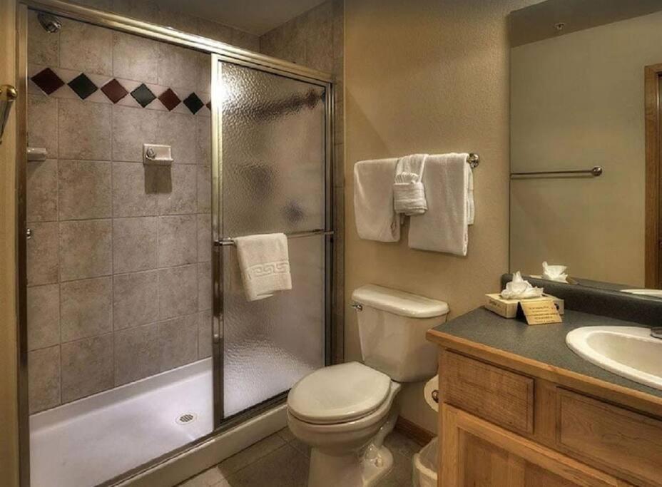 Grand Timber Lodge 3 bedroom - Ski-in/Ski-out