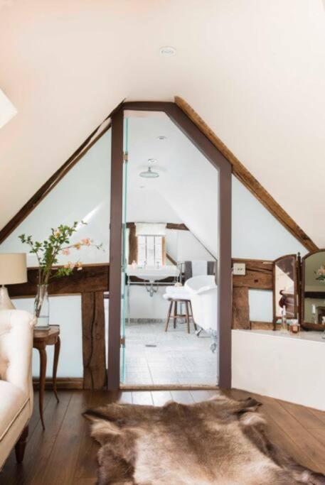 Chestnut Cottage, New Forest, Beaulieu Village view 4