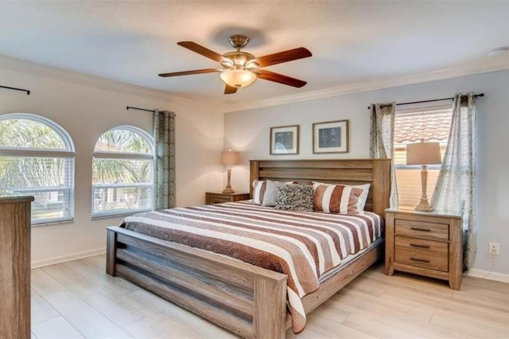 25% Off 6BR Near Disney view 5