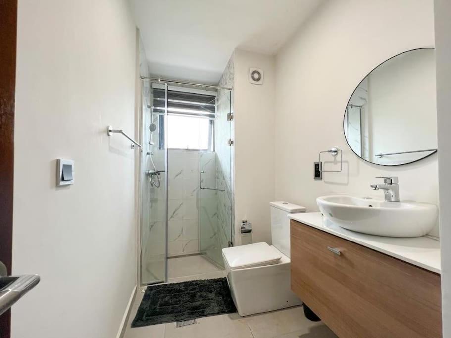 Stylish & Luxury Two Bed Apartment