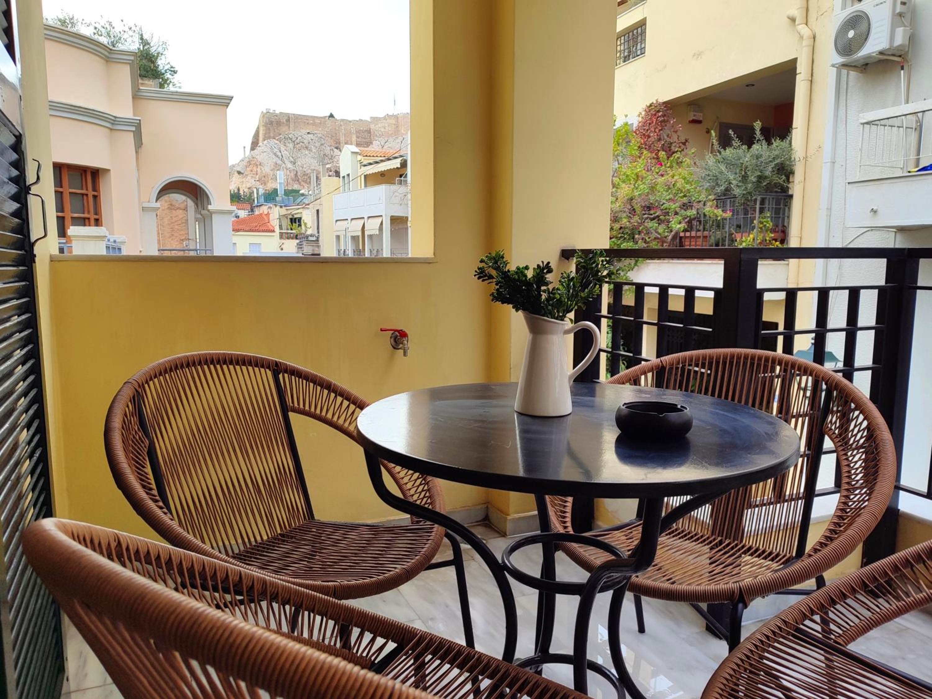 Elia Apartments
