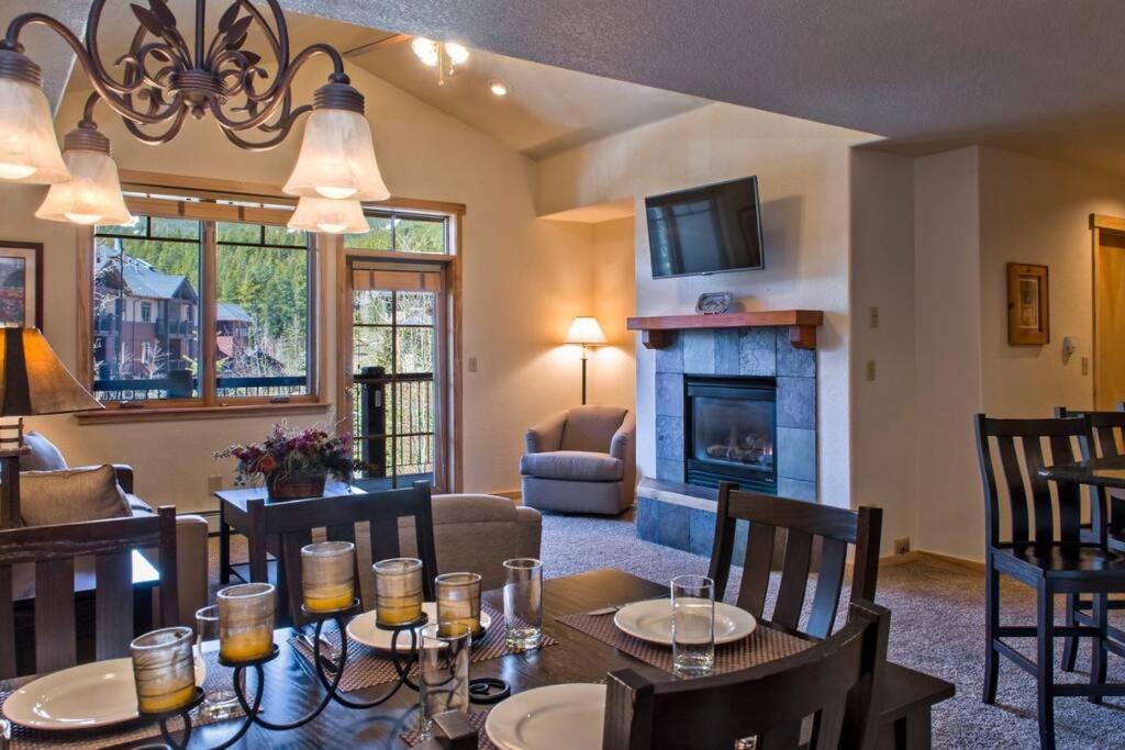 Grand Timber Lodge 2 bedroom - Ski-in/Ski-out view 2