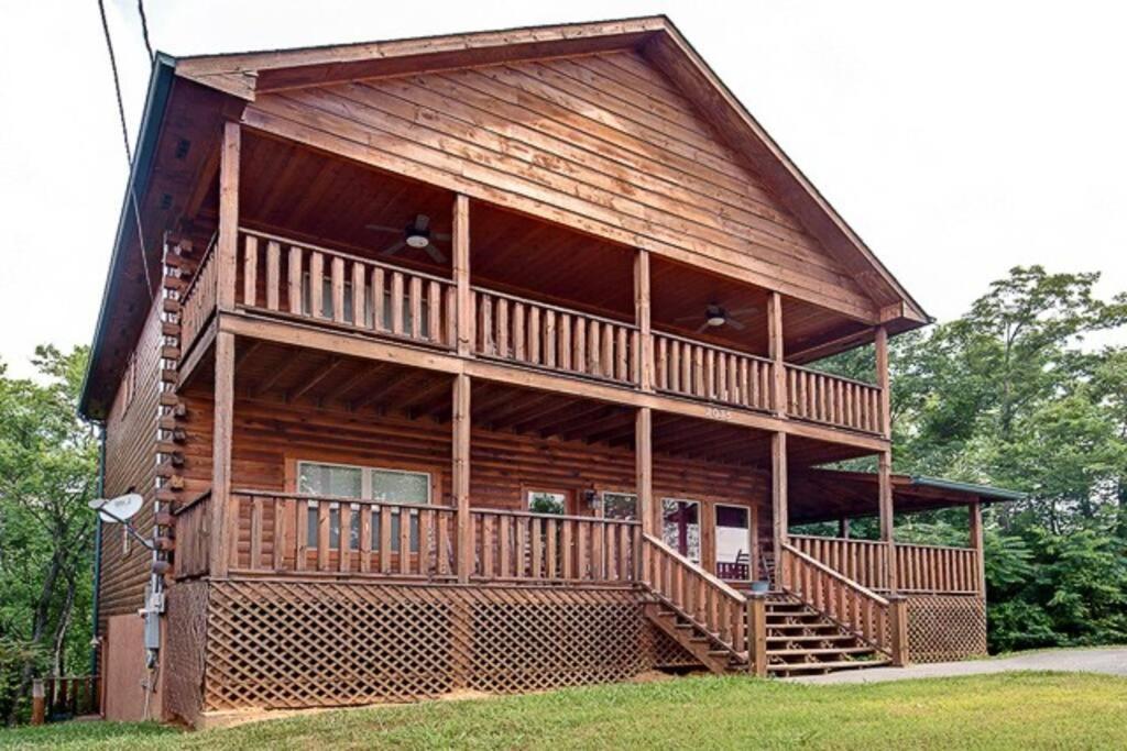 Large Cabin Perfect for families view 4