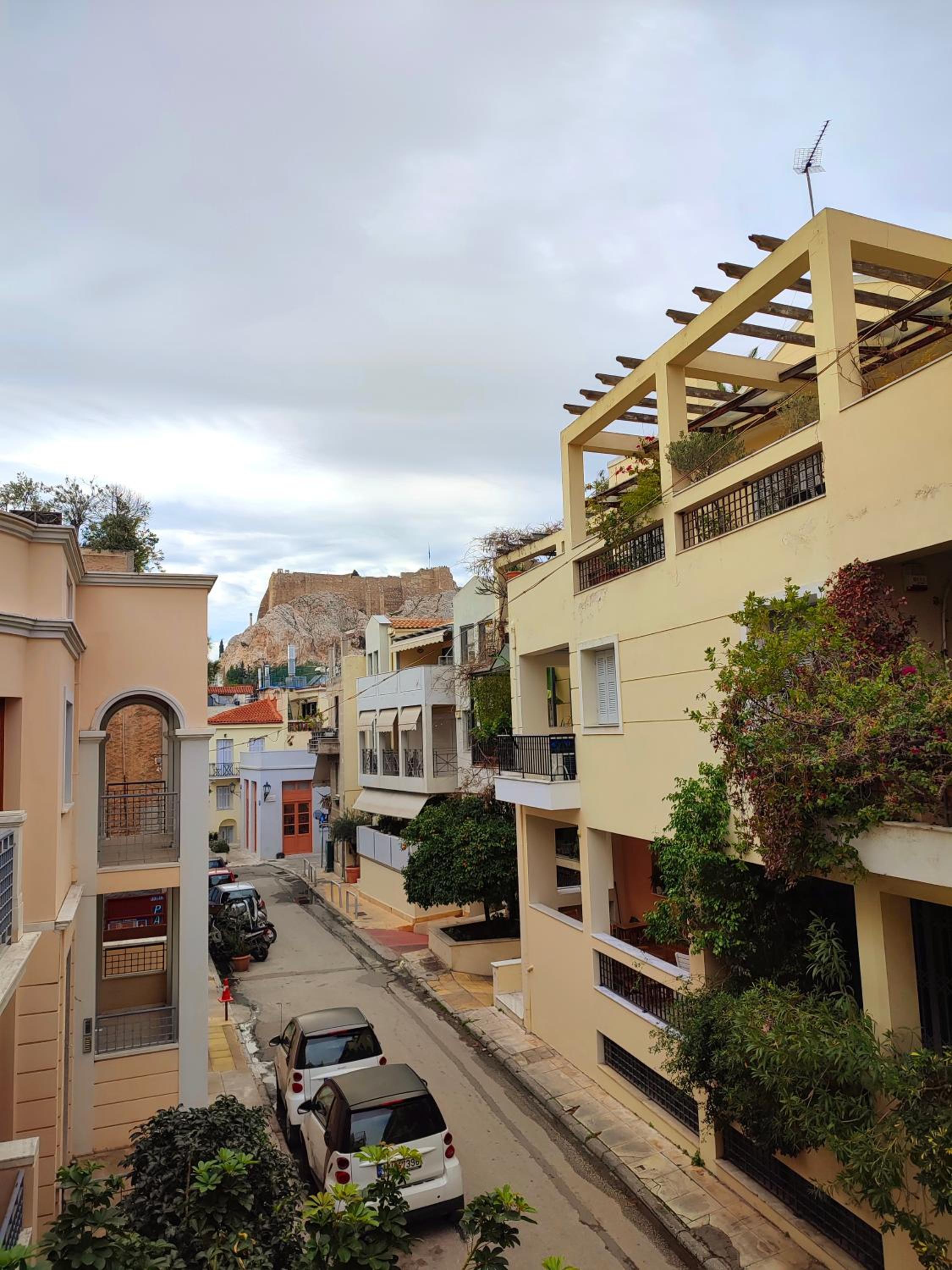 Elia Apartments