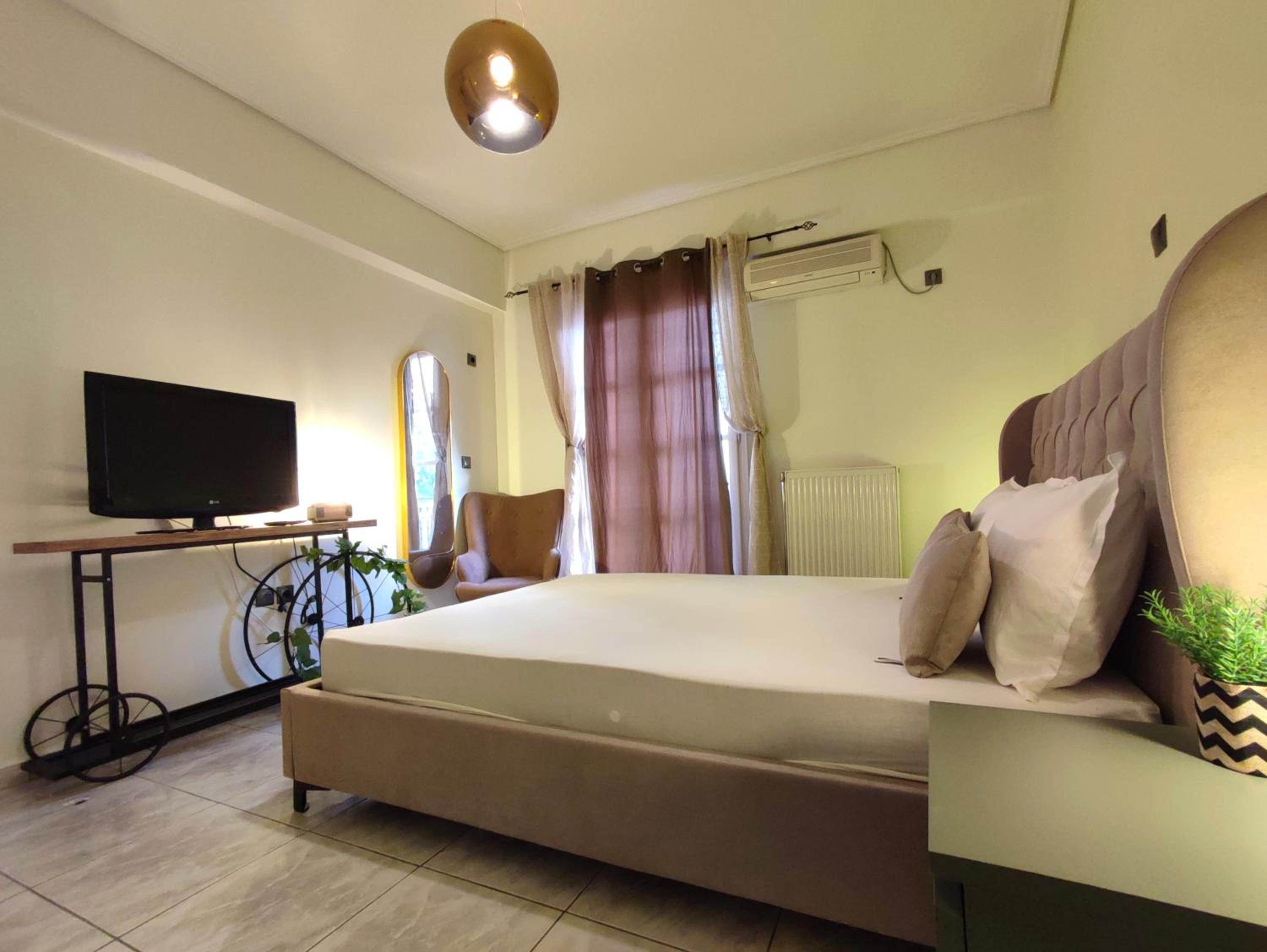 Elia Apartments