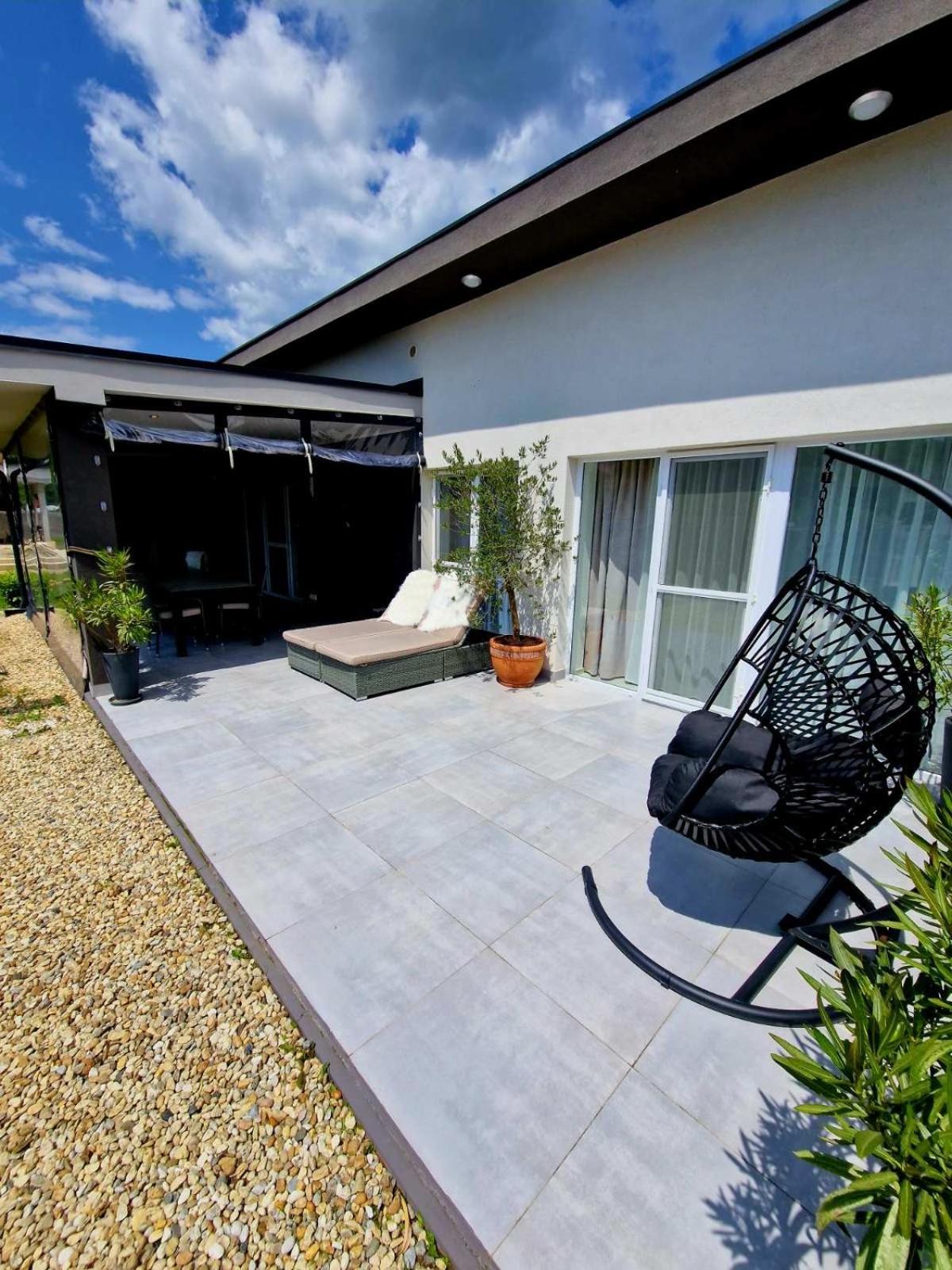 Holiday House Ratvaj