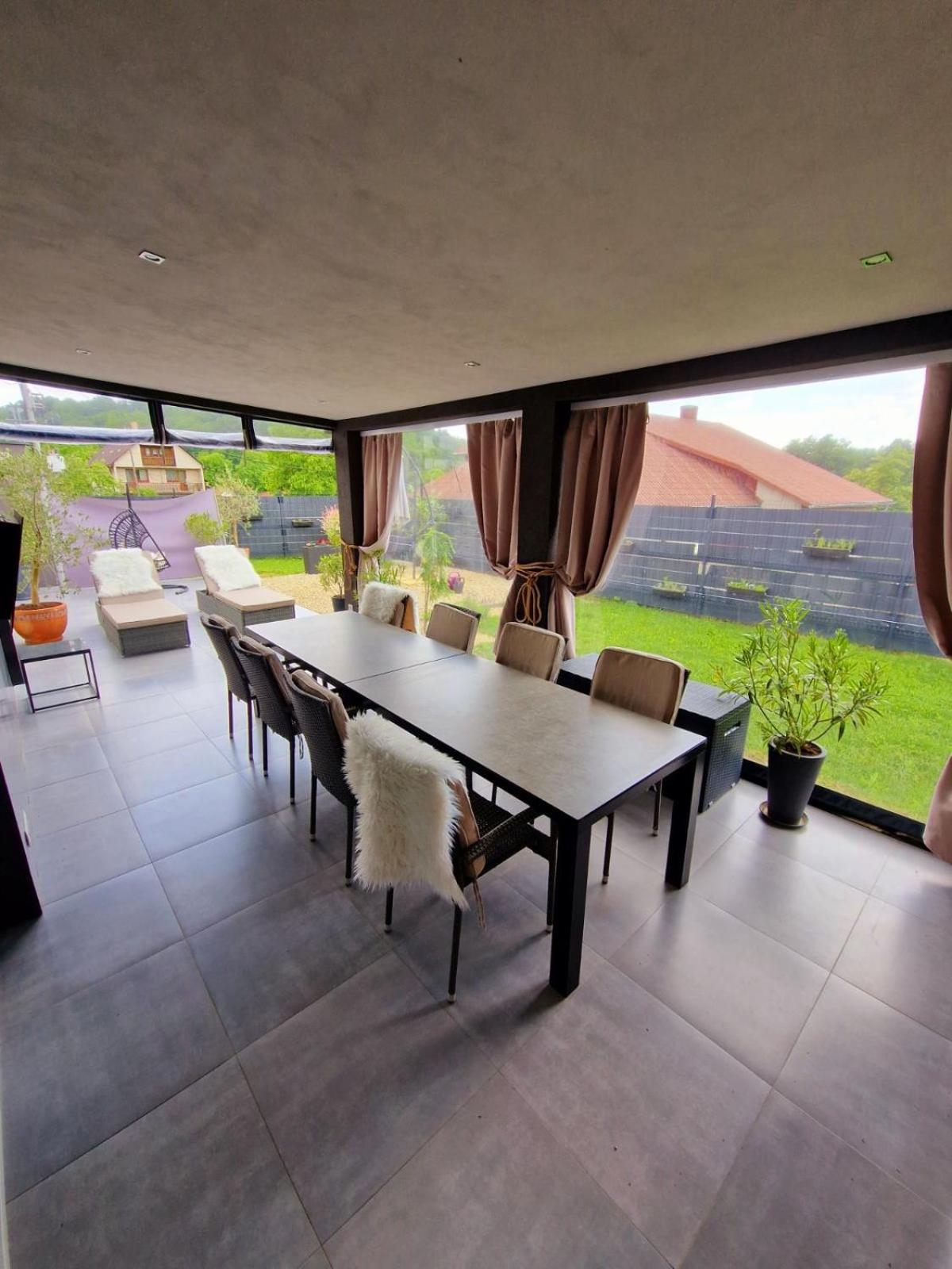 Holiday House Ratvaj