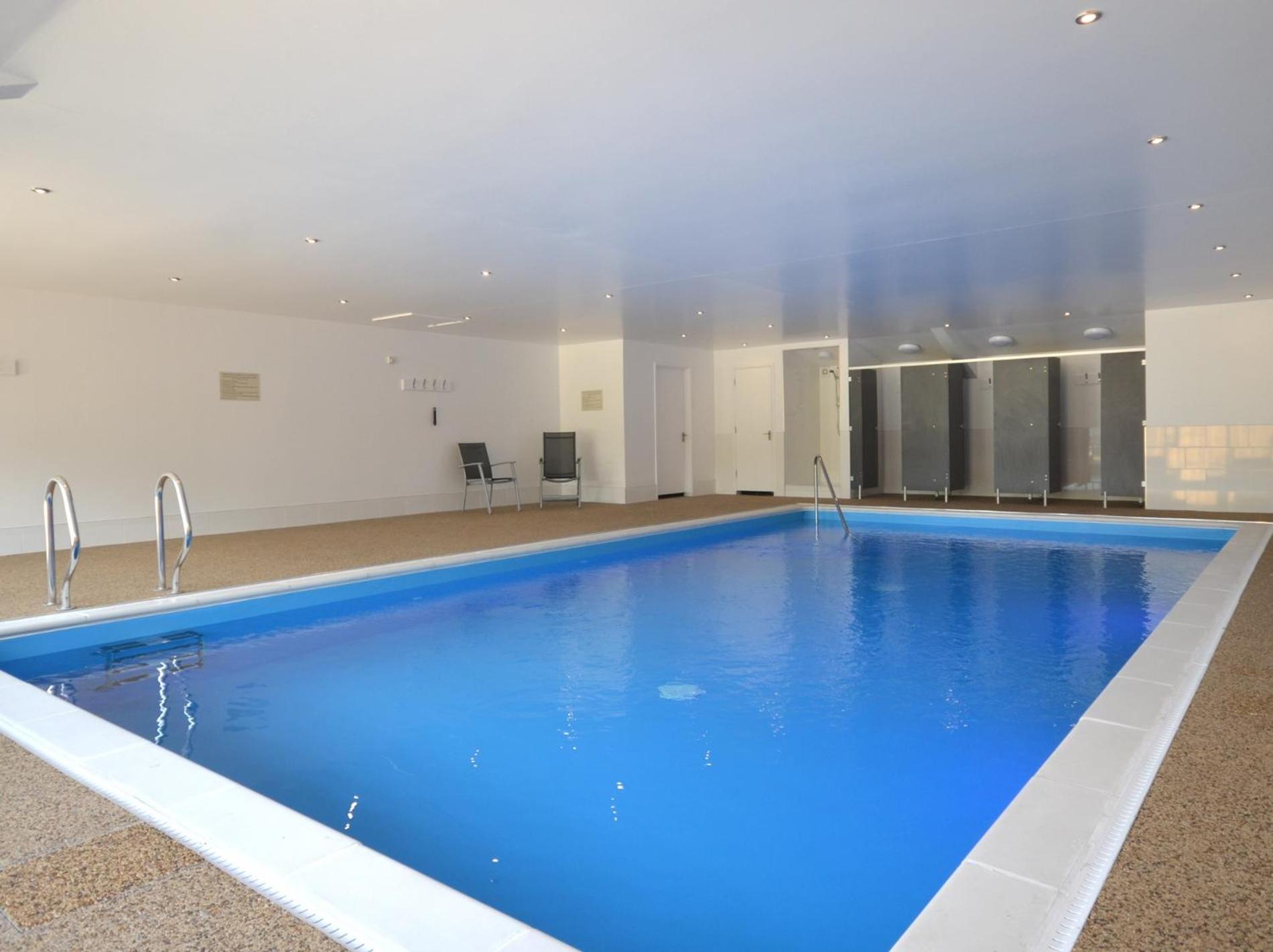 3 bed in Taunton KIBOR view 2