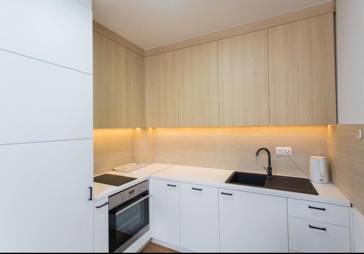 Deluxe Apartman Grey