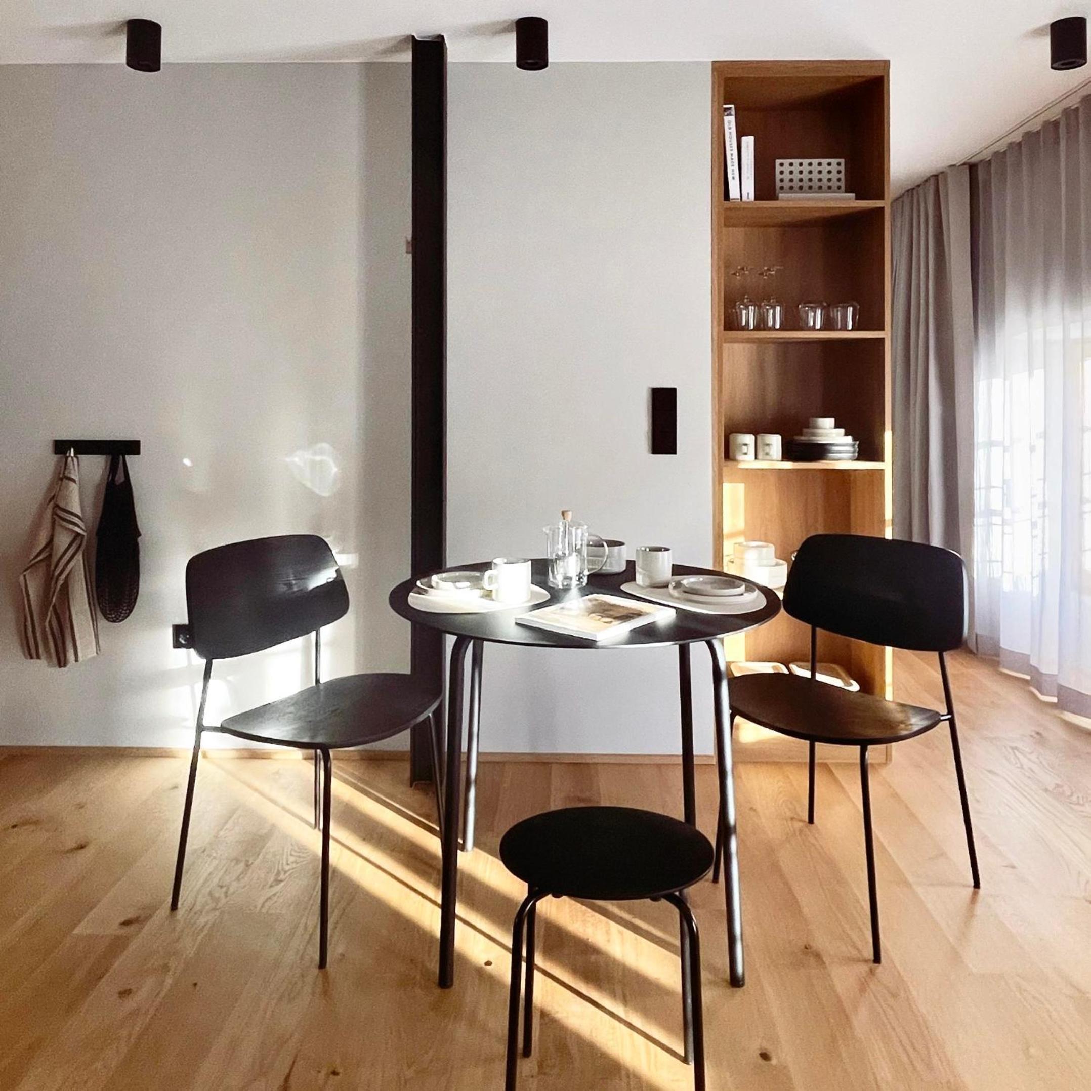 Klara Rooms