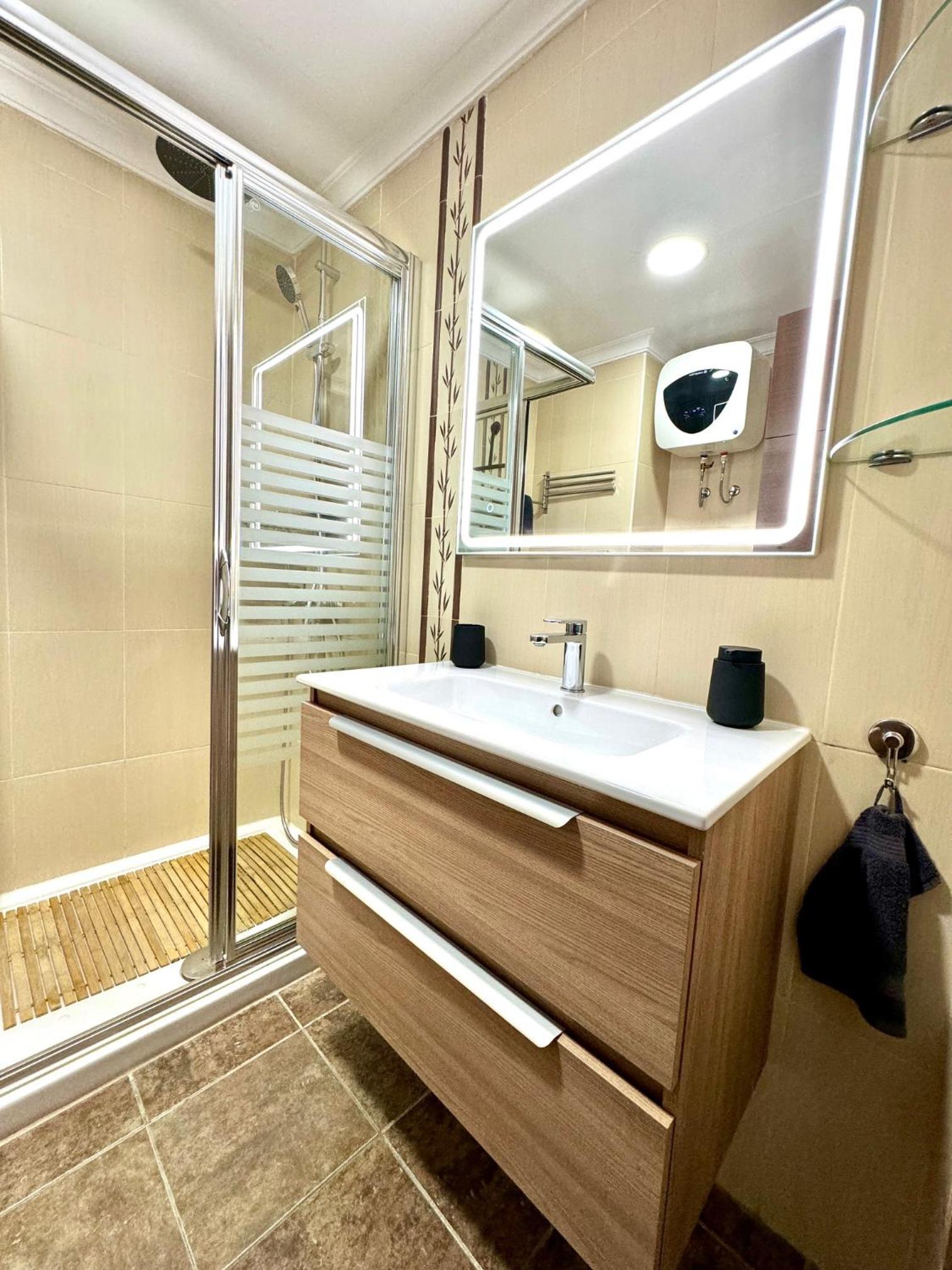 Iguazu I Yumbo Third Floor Apartment