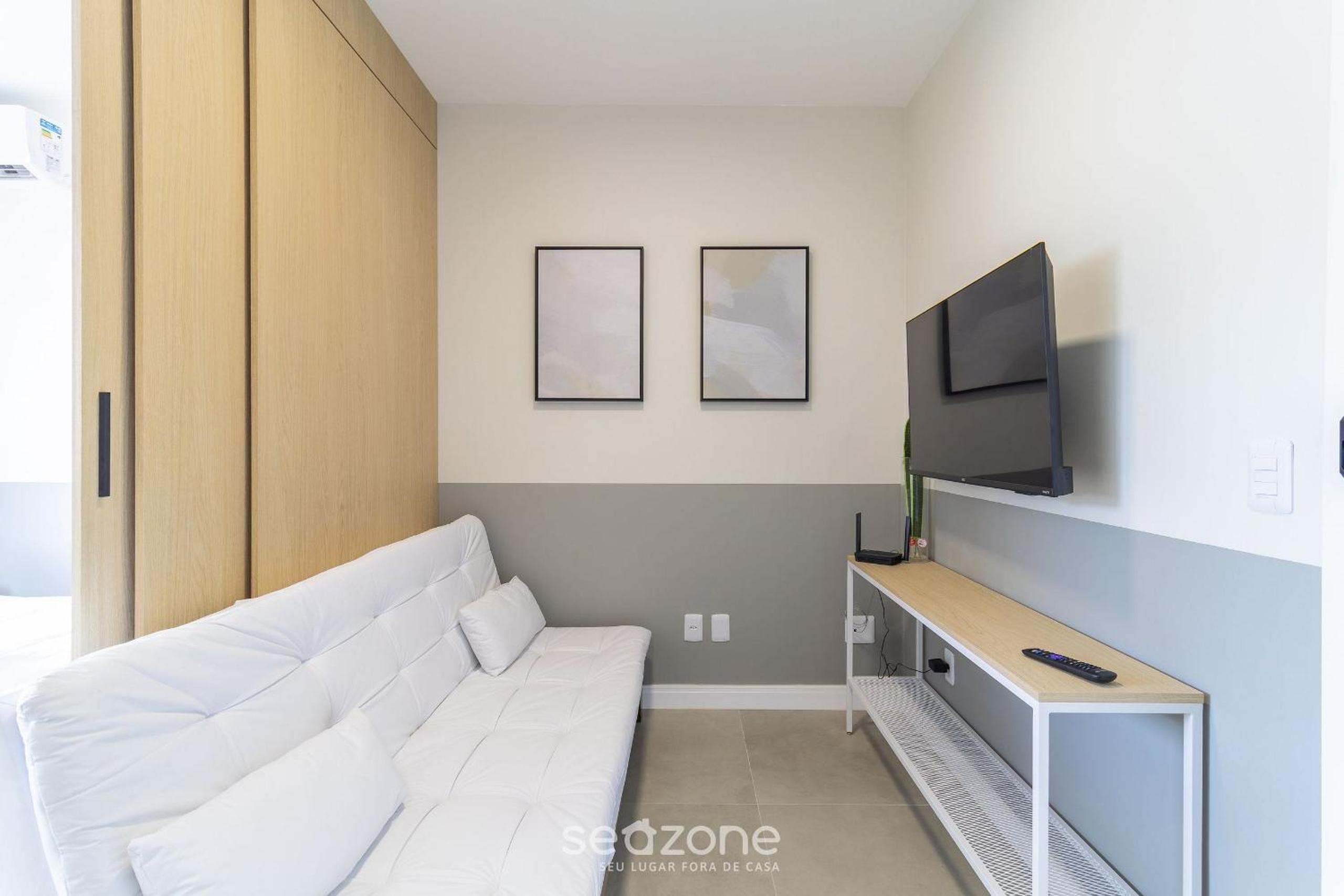Comfortable apart with sea view in Floripa EVA704