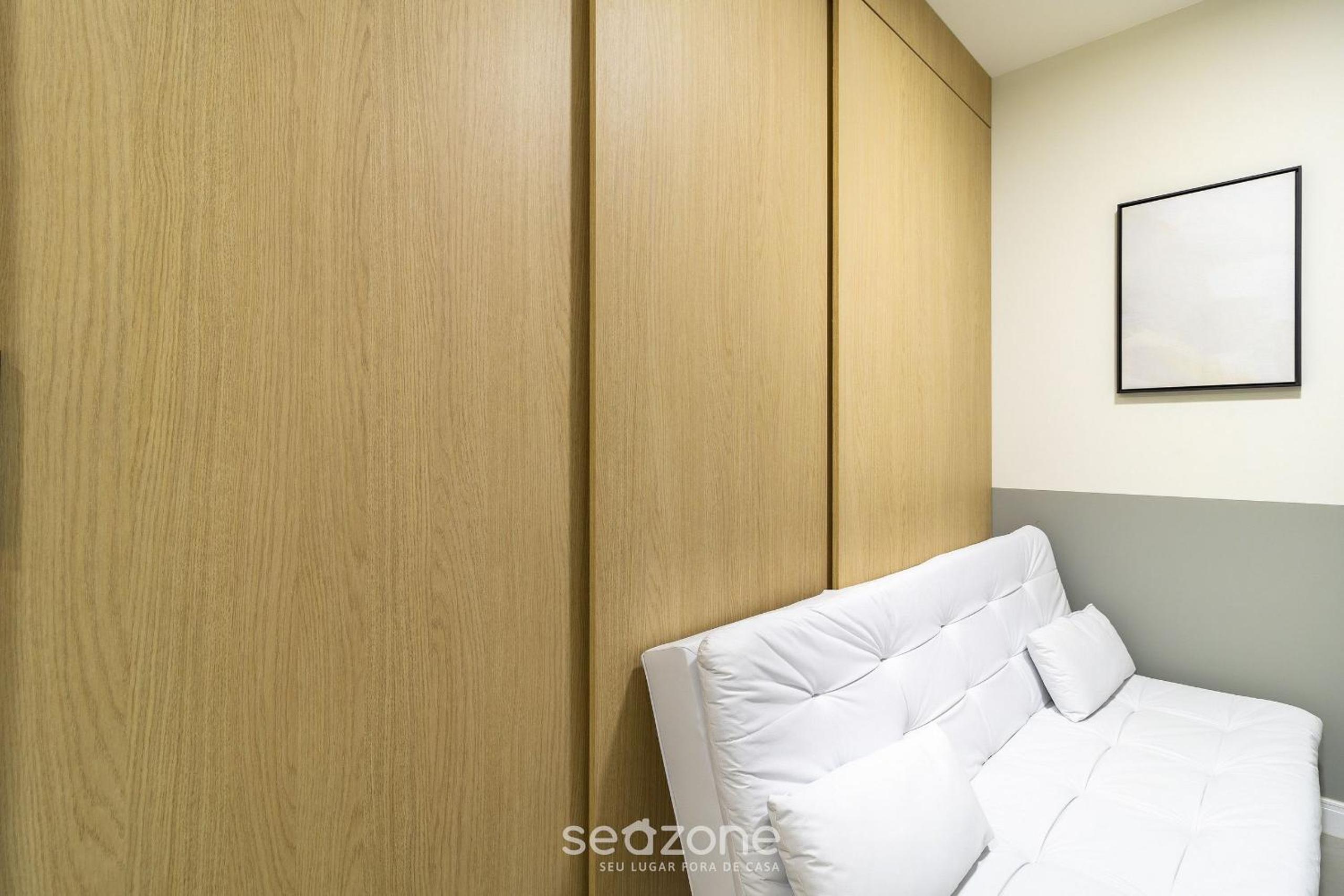 Comfortable apart with sea view in Floripa EVA704