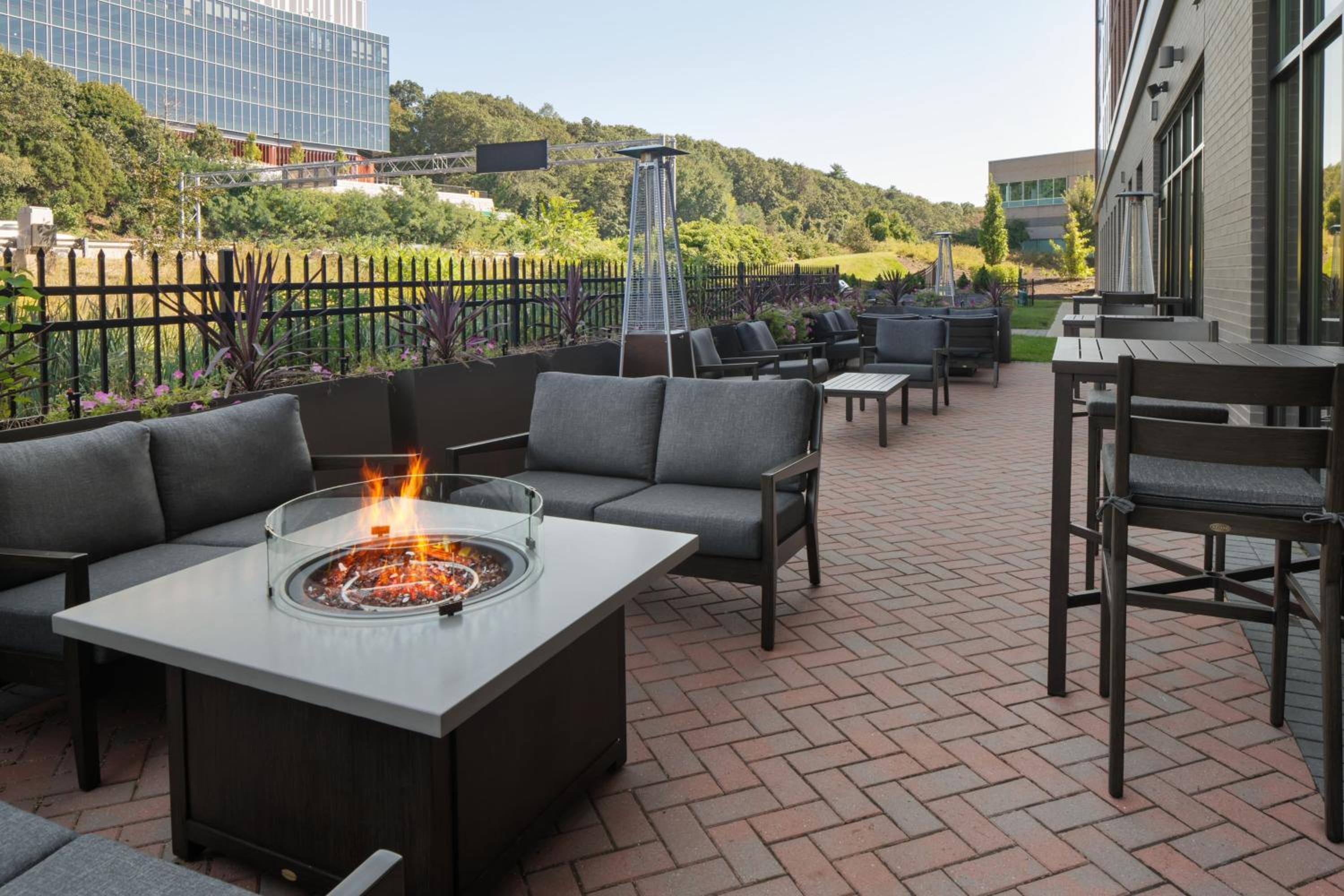 Residence Inn by Marriott Boston Waltham - Property Image 17
