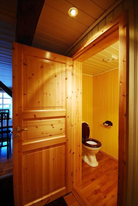 Rorbu Suite with sauna and steam. Henningsvær