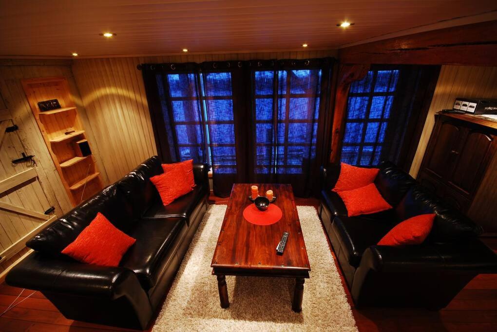 Rorbu Suite with sauna and steam. Henningsvær