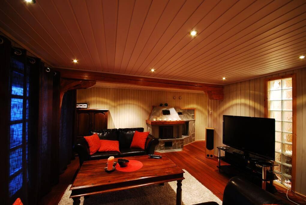 Rorbu Suite with sauna and steam. Henningsvær