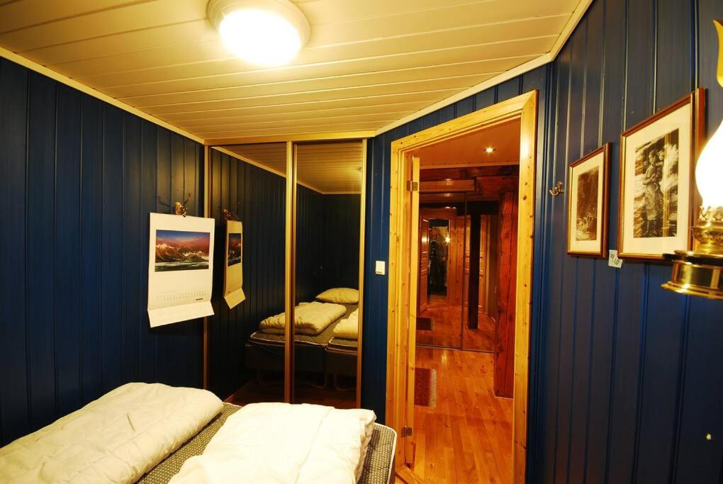 Rorbu Suite with sauna and steam. Henningsvær