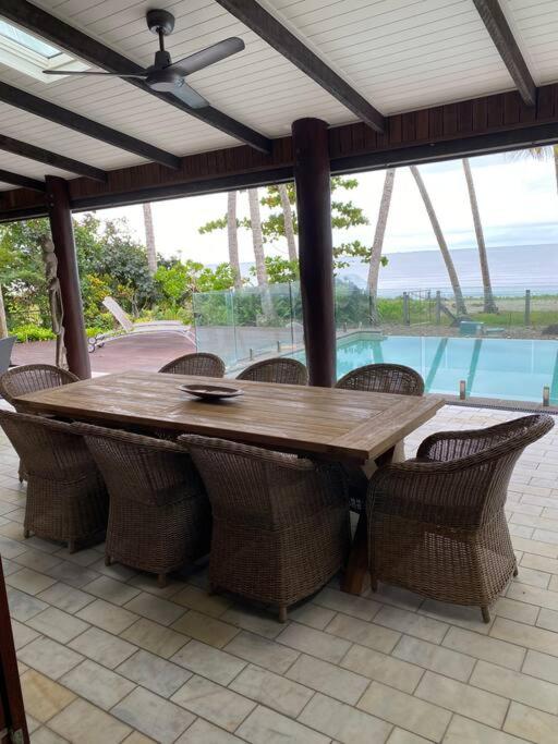 BALA Beach House on ABSOLUTE Beachfront