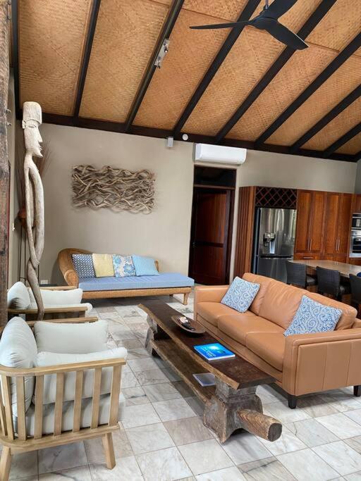 BALA Beach House on ABSOLUTE Beachfront