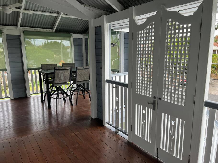 Entire Upper Floor 1 Bedroom