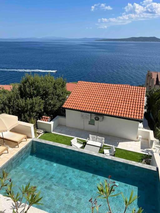 Villa Le View