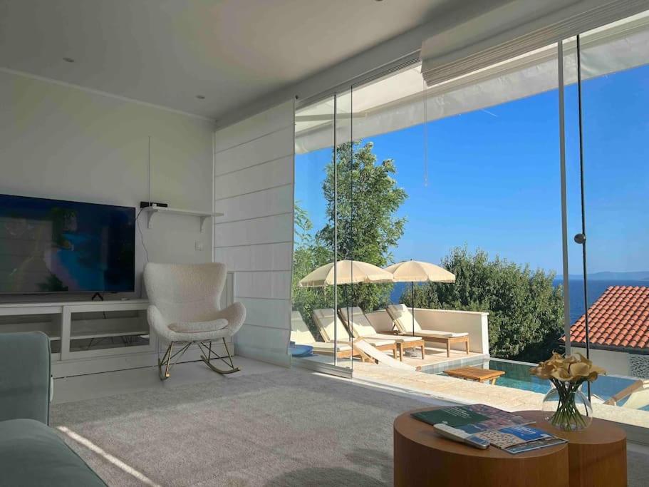 Villa Le View