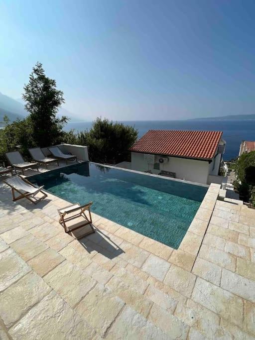 Villa Le View