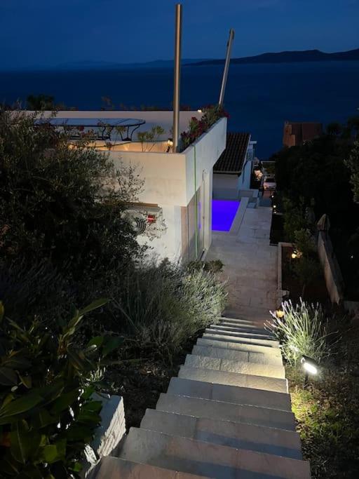 Villa Le View