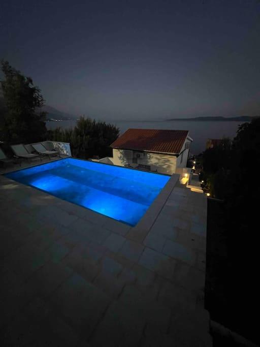 Villa Le View