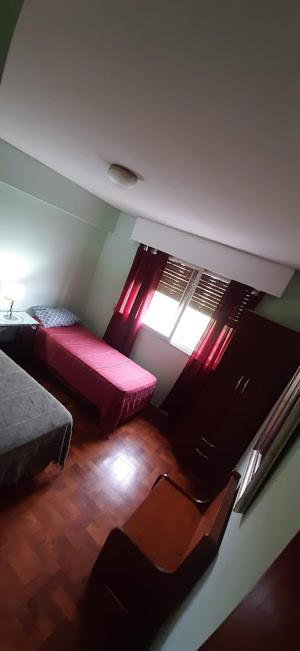 Habitaciónes en Departamento Céntrico