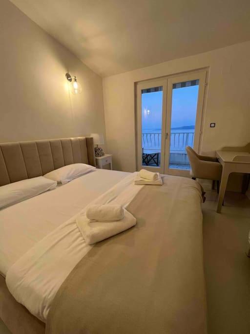 Villa Le View