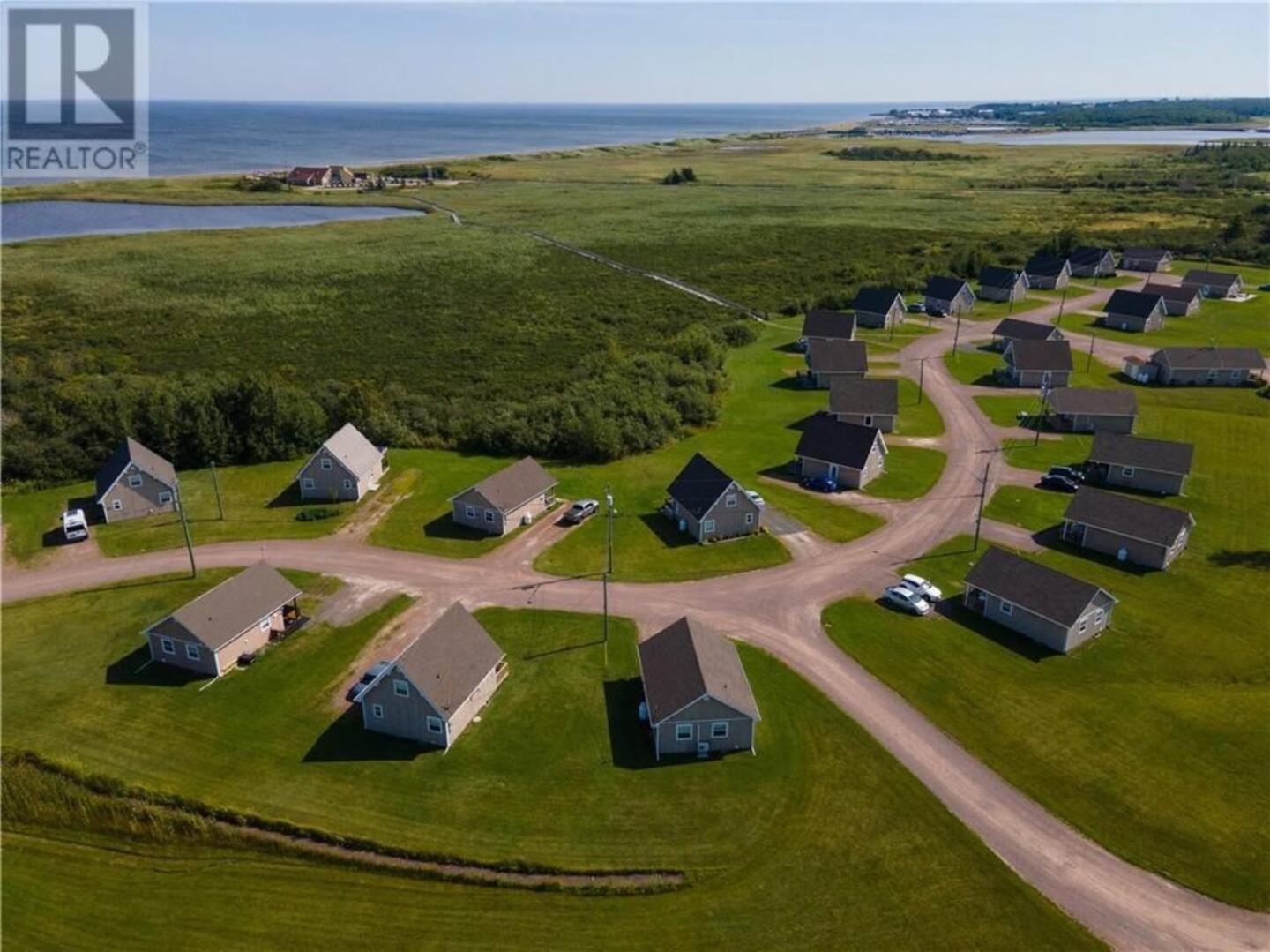 Seabreeze Aboiteau Cottage - beach access