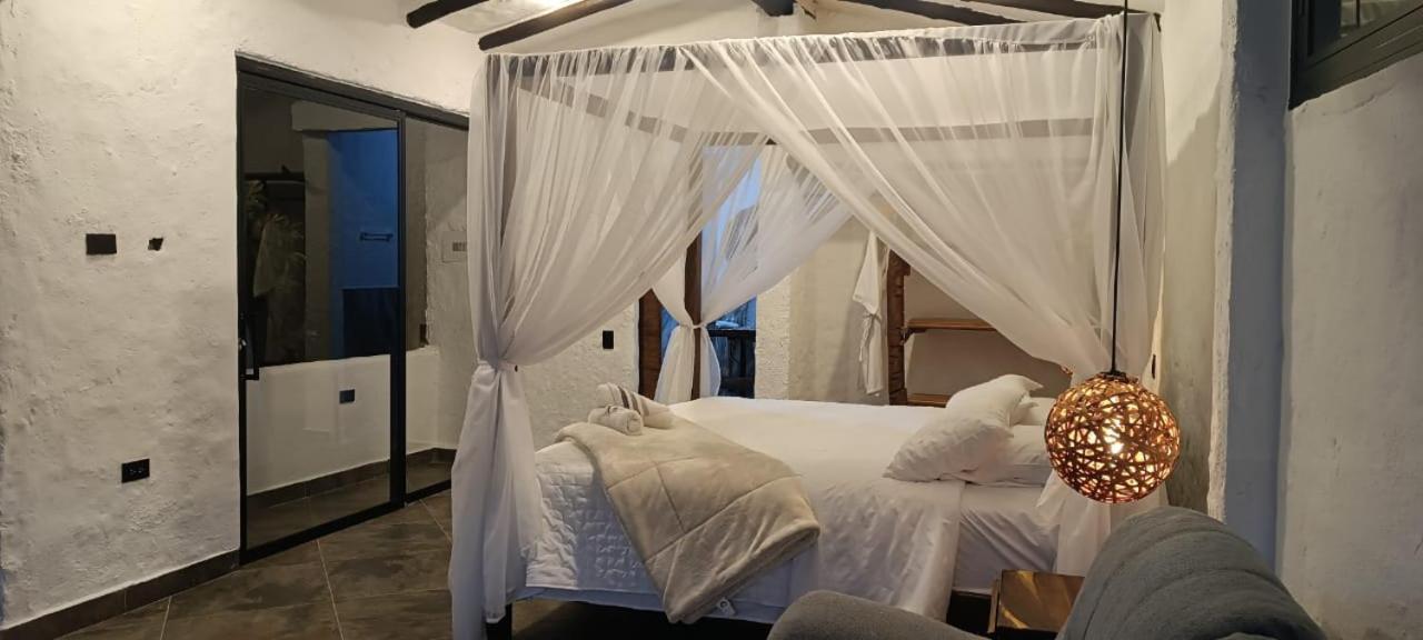 Hotel oBeja negra Muki