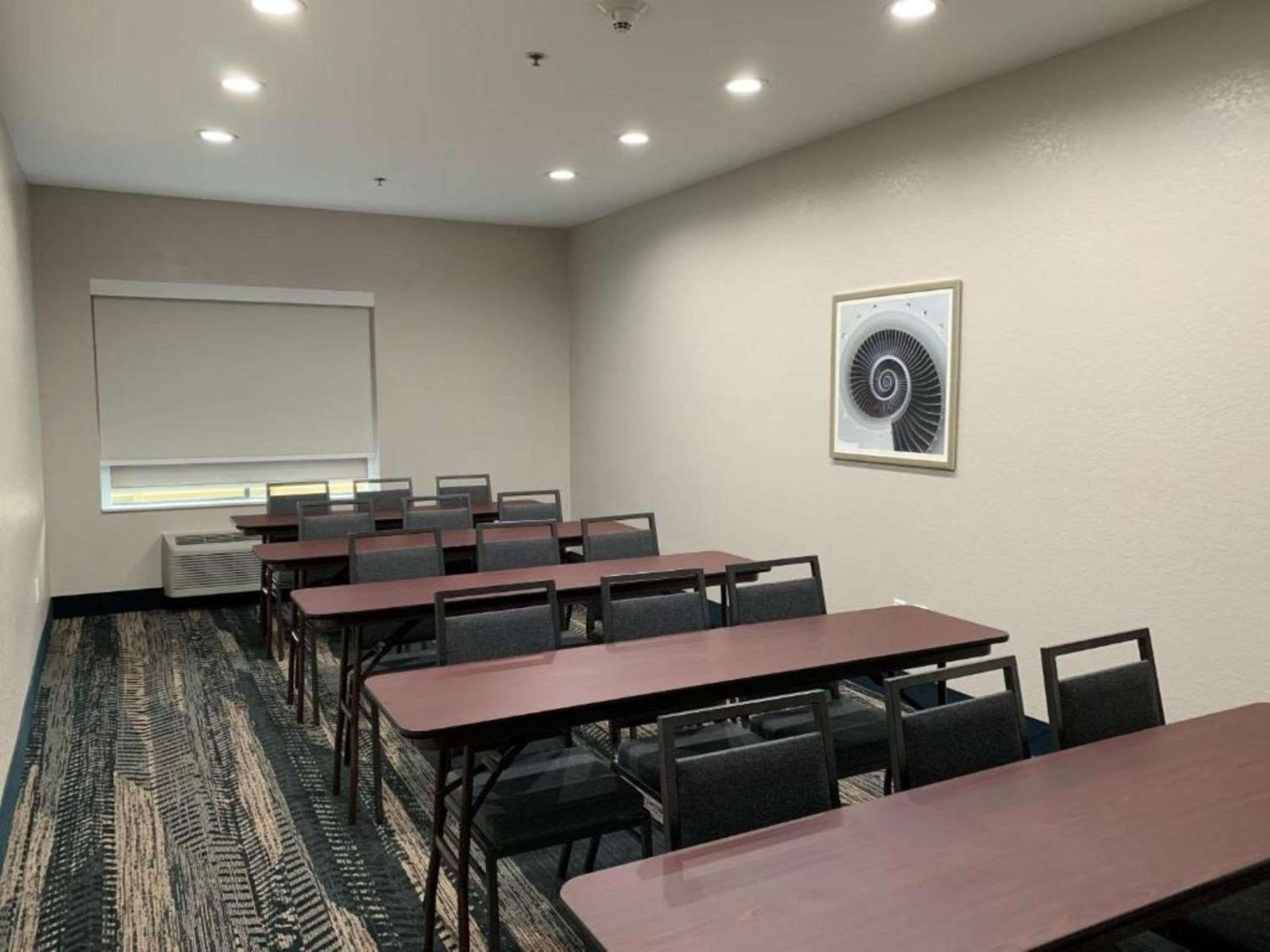 Best Western Houston Bush IAH Intercontinental Airport Inn - Property Image 6