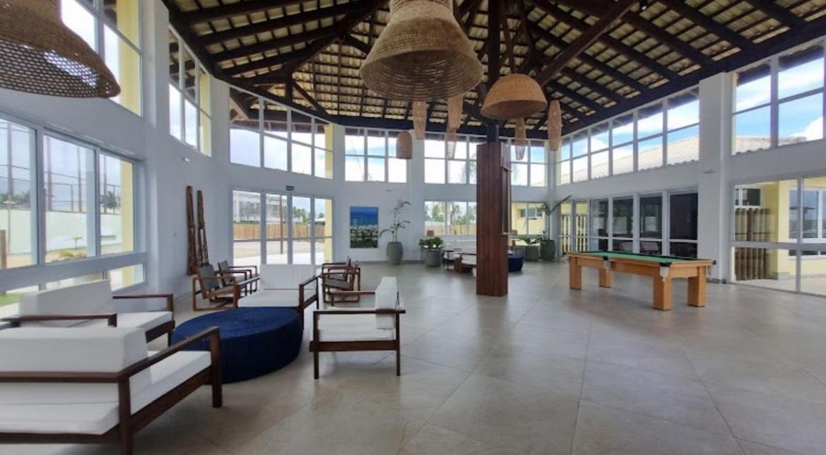 Apartamento na Praia do Baixio, Condomínio Fechado Pé na Areia