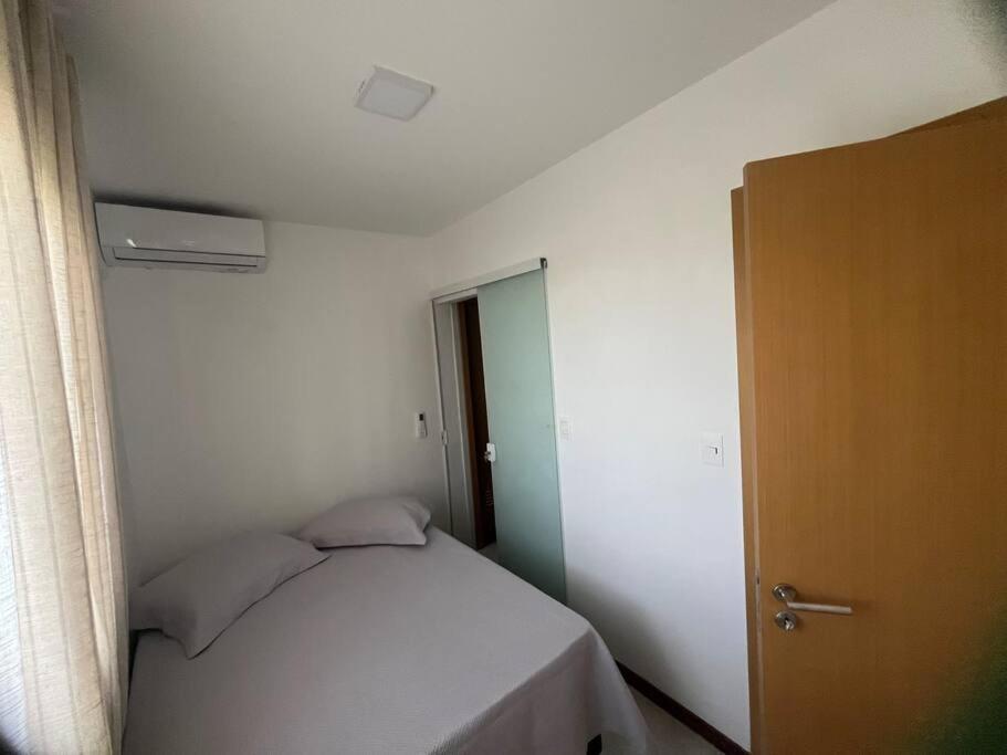 Apartamento na Praia do Baixio, Condomínio Fechado Pé na Areia