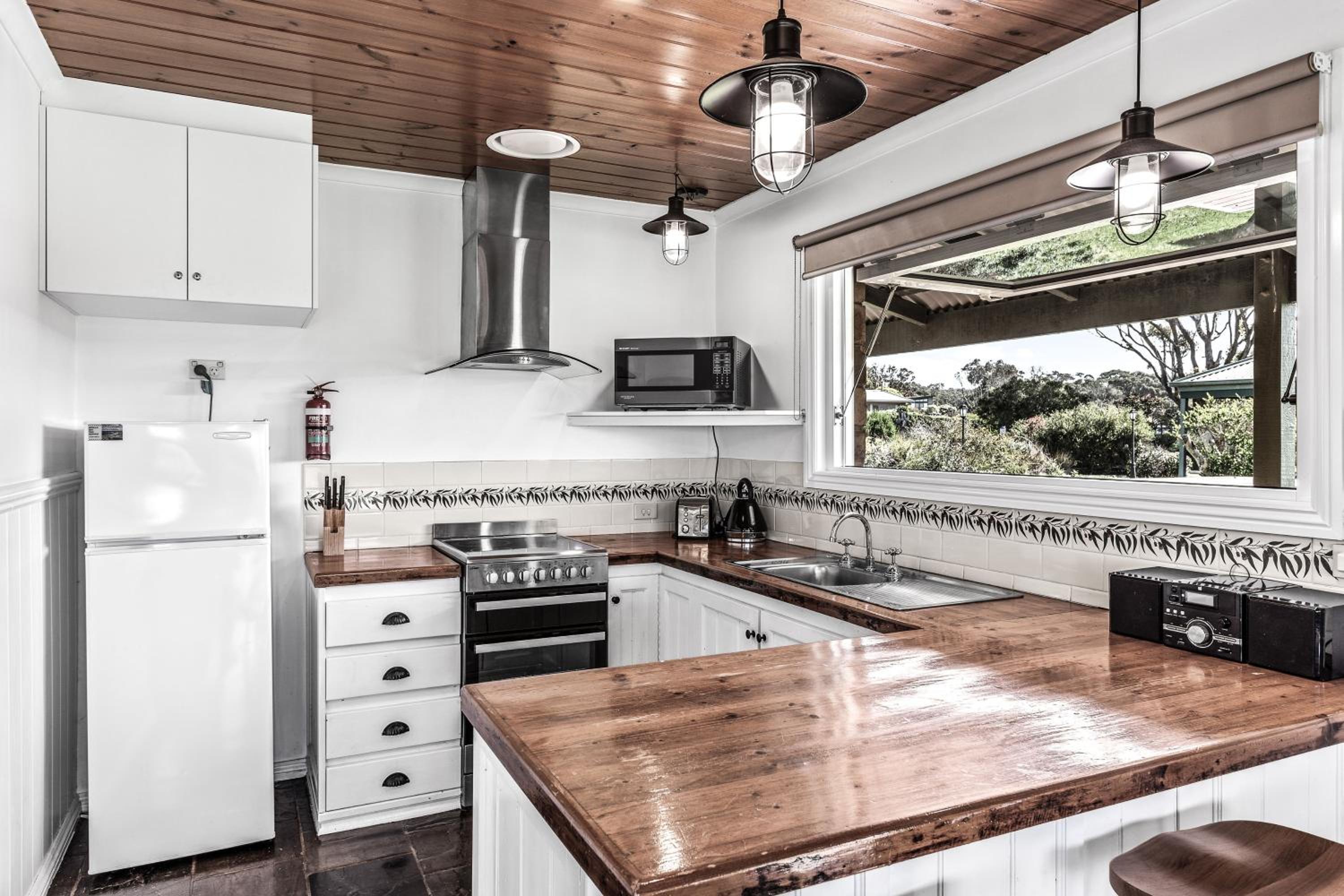 Apollo Bay Cottages- Sugarloaf