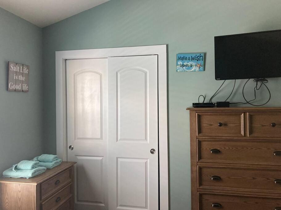 Sunrise beach house 2709 kashton st view 5