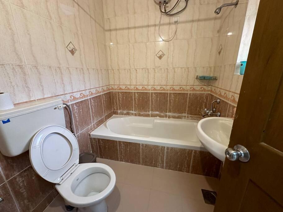 Sea view luxurious 2bhk apartmnt