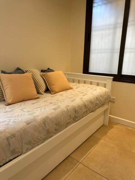 Lomas Apartments (Modernity with the best location)