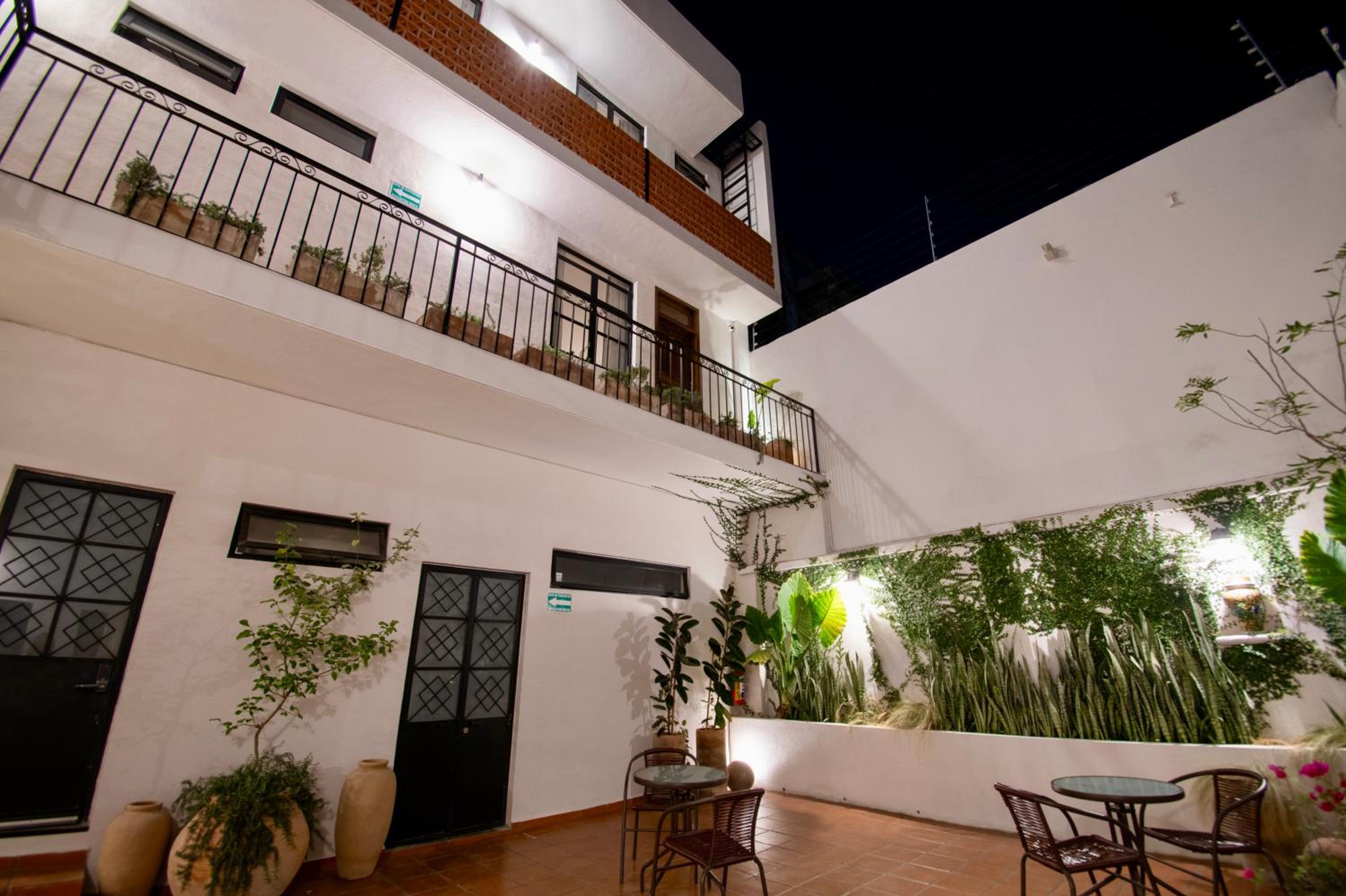 Casa Irake