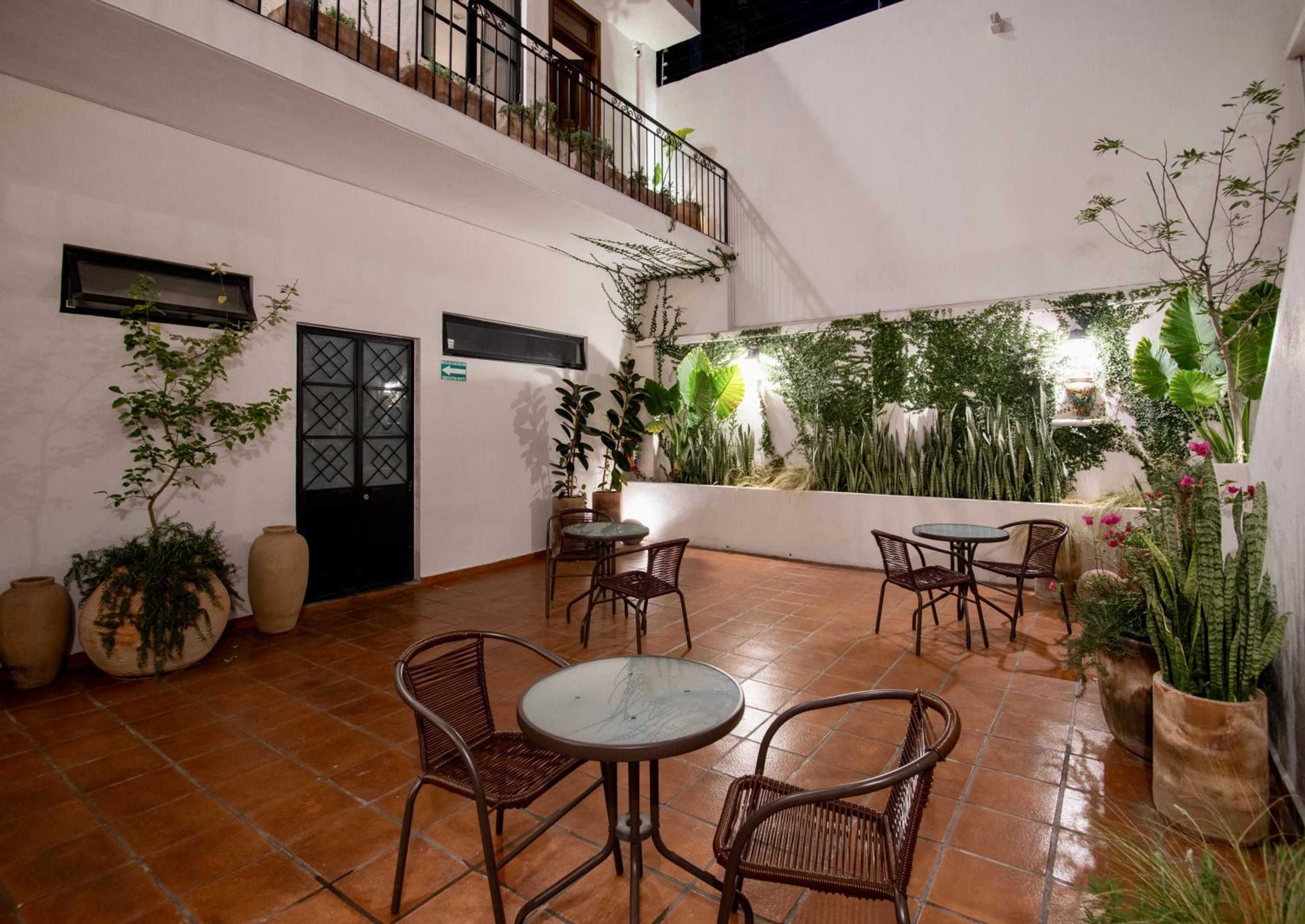 Casa Irake