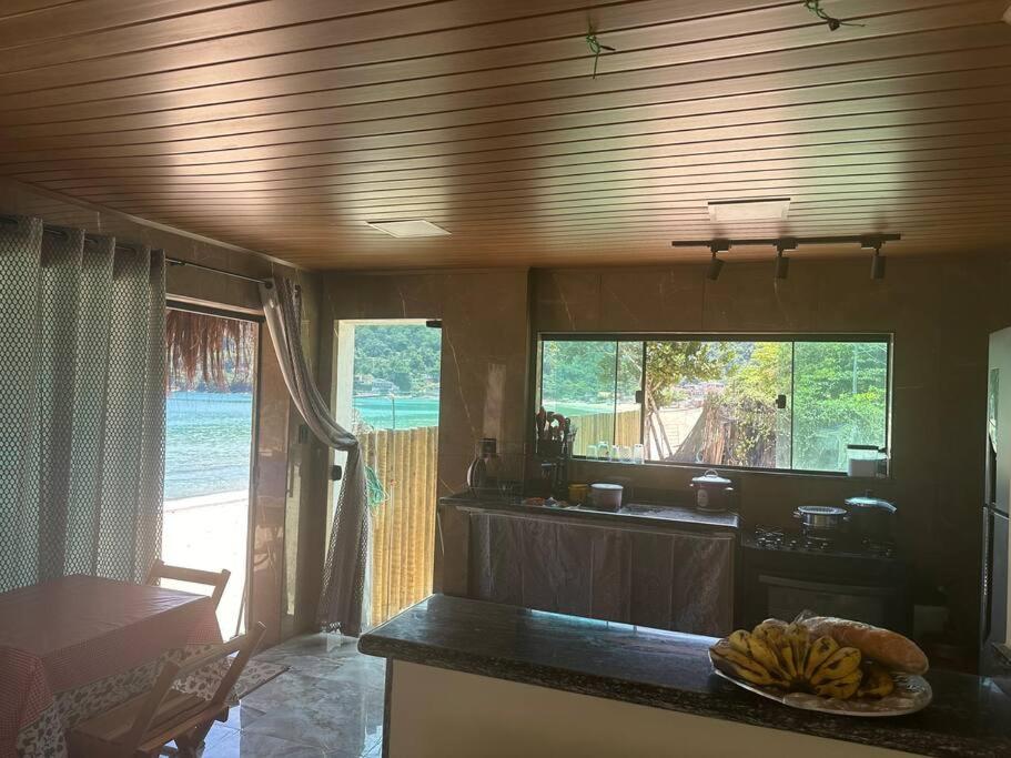 Casa beiramar Provetá IlhaGrande