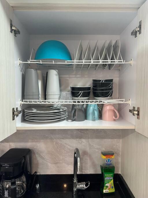 Moderno Apartamento Primer Piso Cerca de Pereira