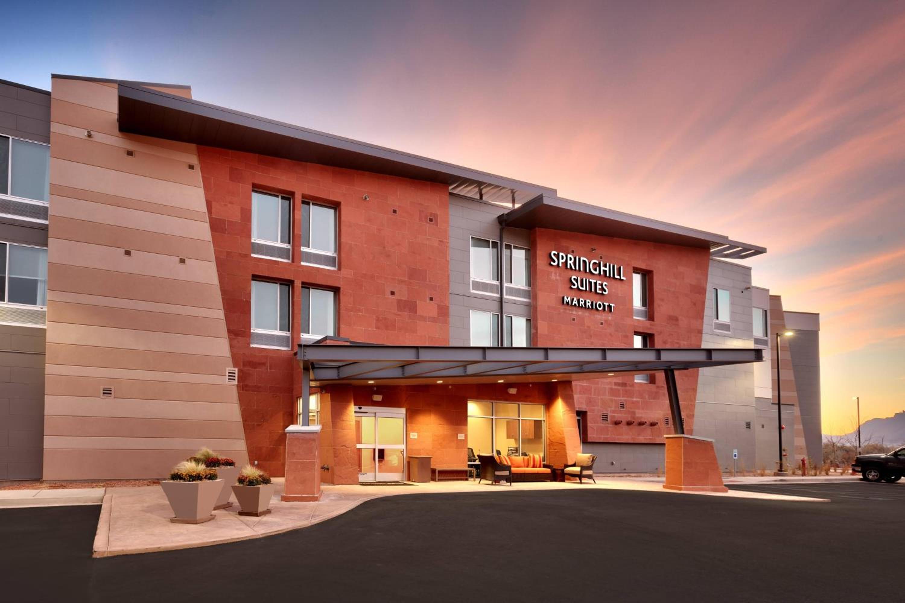 Hotel SpringHill Suites by Marriott Moab - Image 1