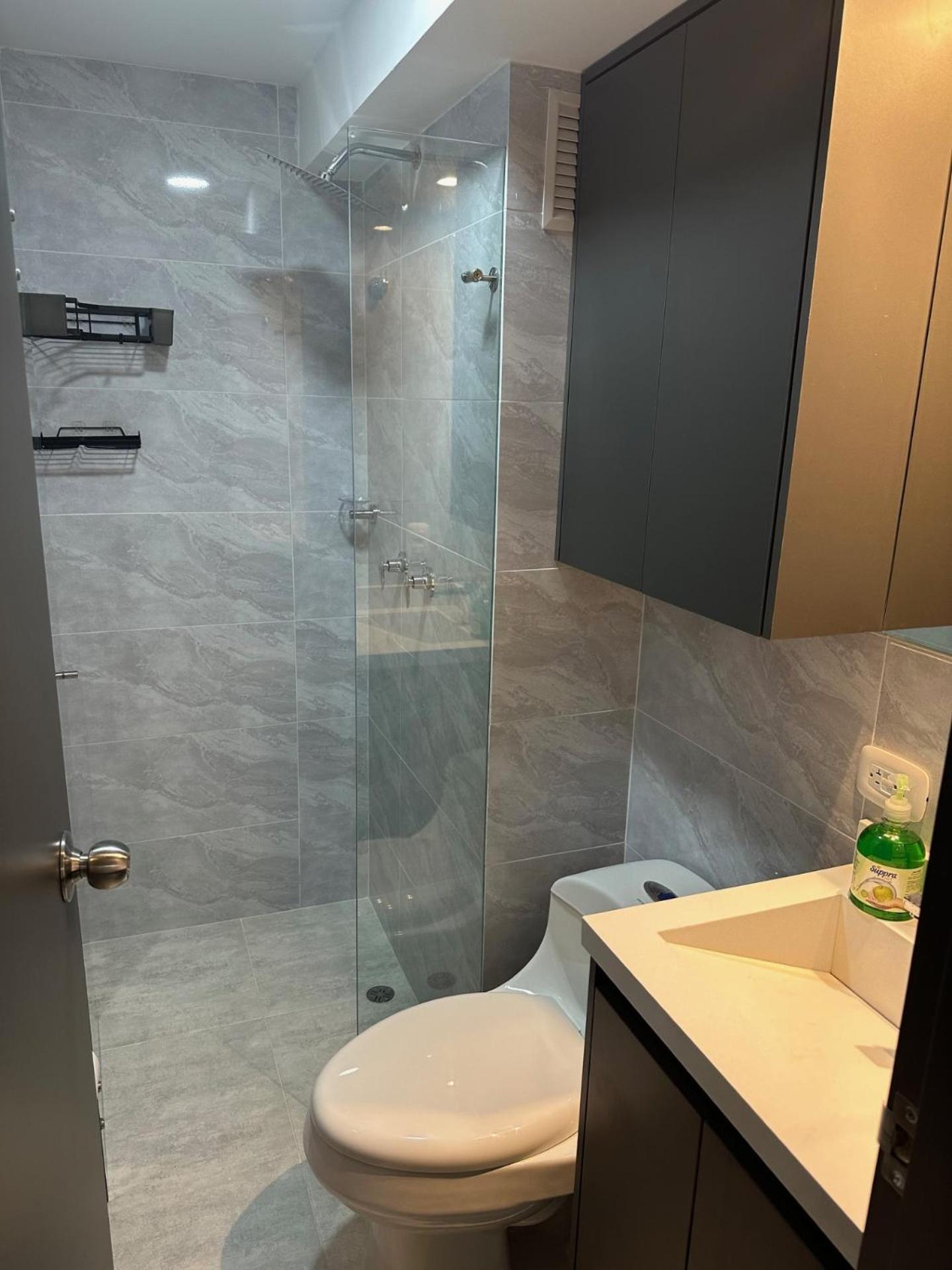 Moderno Apartamento Primer Piso Cerca de Pereira